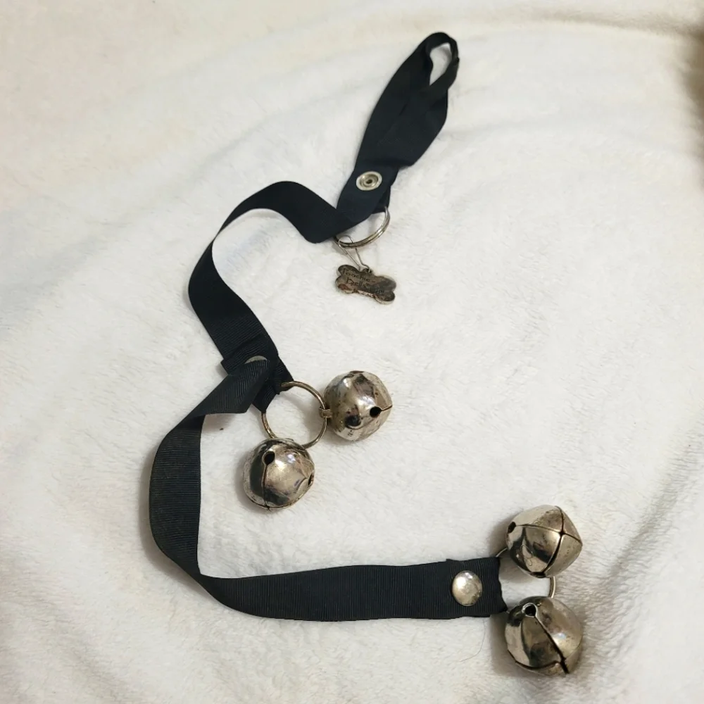 Poochie‎ Bells Dog Potty House Training Bells Hang On Door Black Silver Puppy